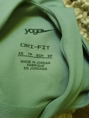Nike Light Green Scoop Crop Tank Size Xs Super Soft thumbnail 2