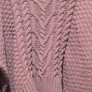 POL Rose Cable Knit‎ Chunky Shark Bite Hem Boxy Sweater Size Medium thumbnail 5