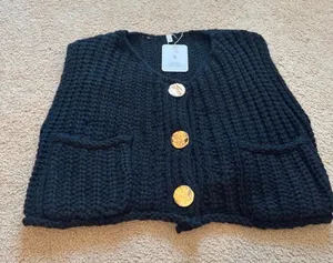 Sweater tank Black thumbnail 1