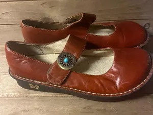 Allegra K Brown leather Mary Jane Shoes with turquoise pendant size 39 (8,8.5) thumbnail 1