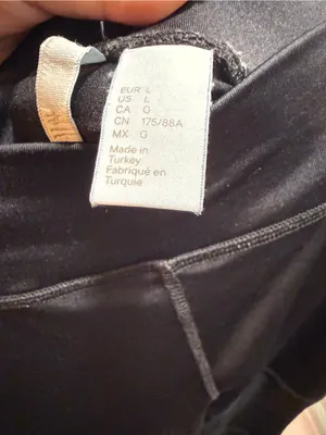 H&M Black Men's Performance Leggings thumbnail 2