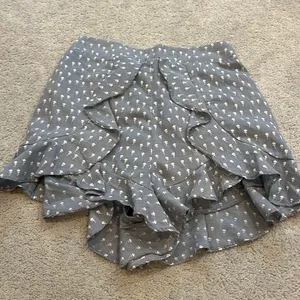 illa illa blue floral shorts size medium thumbnail 1