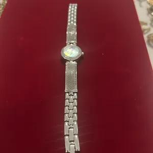 Vintage Gruen Silver Mother of Pearl Ladies Watch thumbnail 3