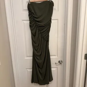 NWT Anthropologie Gabbie Strapless Ruched Tube Dress by Celandine thumbnail 4