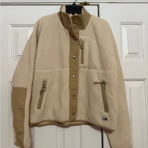 North Face Women’s Cragmont Fleece Jacket thumbnail 3
