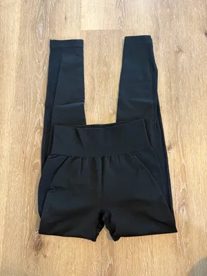 Gymshark Black High Waisted Athletic Leggings thumbnail 2