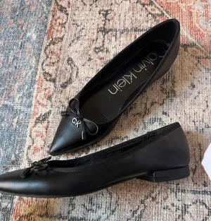 Calvin Klein black pointy ballet flats sz 8M thumbnail 2