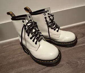 Women’s White Luana Dr. Martens Boots 5 thumbnail 1