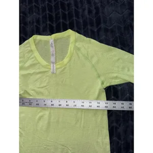 Lululemon Women's Swiftly Tech‎ Long Sleeve 2.0 Race Length Electric Size 4 thumbnail 7