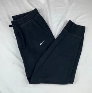 Nike sweatpants thumbnail 1