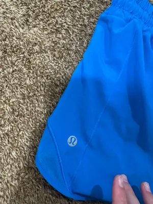 Lululemon Hotty Hot Shorts 2.5" thumbnail 3