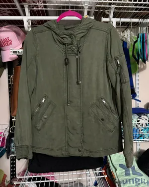 Outfitters Light Jacket thumbnail 1