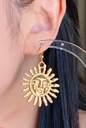 Handmade gold tone stainless steel sun boho retro vintage style earrings☀️ thumbnail 3