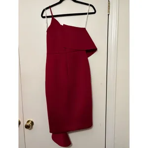 Lavish Alice Burgundy Red One Shoulder Ruffle‎ Midi Dress US 6 NEW thumbnail 7