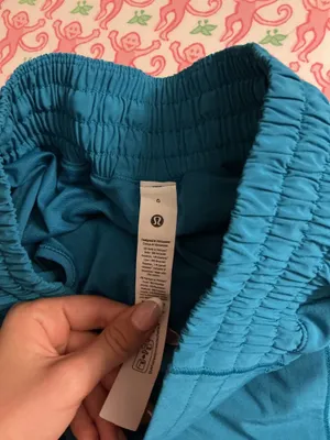 Lululemon Hotty Hot Shorts 4" thumbnail 2
