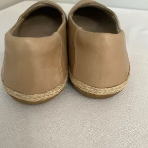 Clark’s tan women’s Danelly Shine loafer spadrilles size 10M thumbnail 5