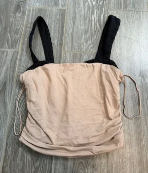 Free People cropped Nude/Taupe Camisole Tank w/Black lace trim Straps size small thumbnail 1