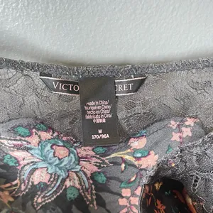 Victoria's Secret Women's Adjustable Strap Floral Lace Mini Slip‎ Dress Size Med thumbnail 2