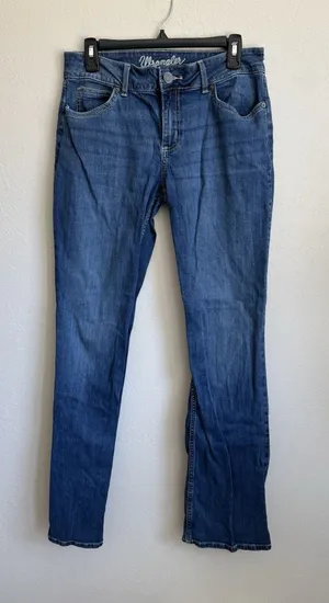 Wrangler Mid Rise Mid Wash Blue Denim Bootcut Jeans Womens 7 x 36 Casual Stretch thumbnail 1