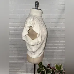 Elegant Off-White/Ivory Cable Knit Ruffle Sleeve Turtleneck Sweater thumbnail 6