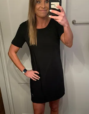 Black Short Sleeve Shift Dress thumbnail 1