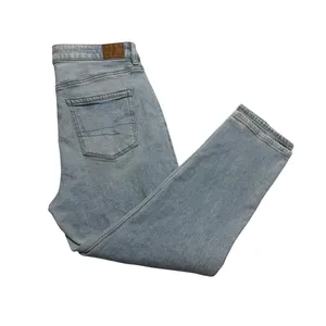 American Eagle Strigid Mom Jeans 10 Short Light Wash High Rise 90s thumbnail 4