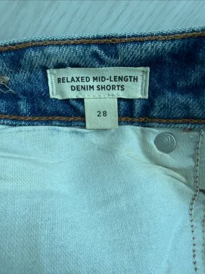Madewell Relaxed Mid Length Denim Shorts in Size 28 thumbnail 3