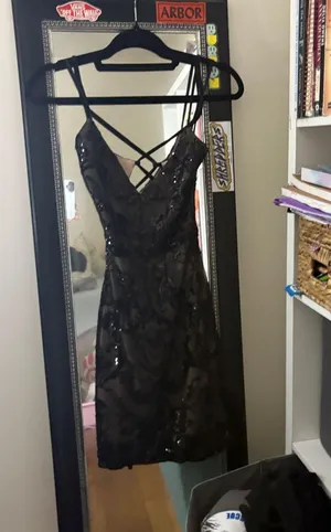 Windsor Dress Homecoming thumbnail 1