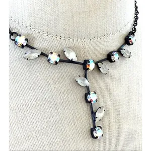 Black Metal Aurora Borealis Y-Necklace thumbnail 2