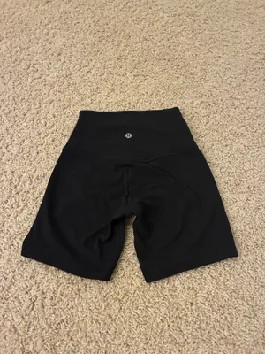 Lululemon Black Align Shorts 6" High-Rise thumbnail 2