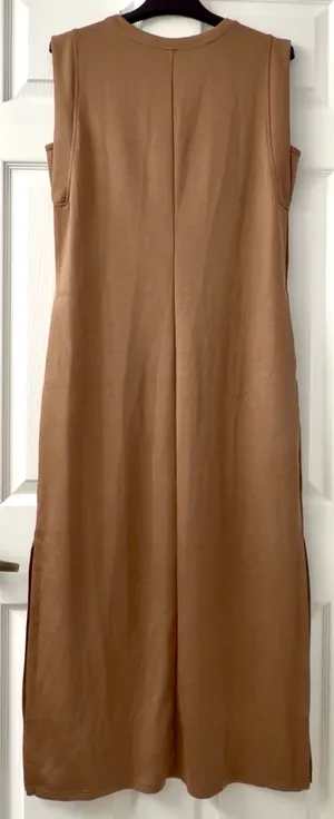 Grecelle~ Sleeveless Brown Maxi Dress with Side Slit and Pockets. M thumbnail 4