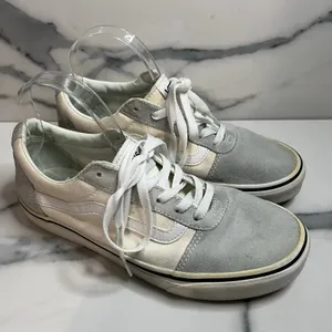 Vans Skateboard Women's Cream Gray Low Top Suede Leather Sneakers Sz 9.5 Classic thumbnail 1