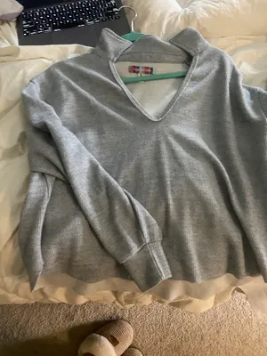 Sweatshirt thumbnail 1