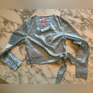 NWT ASOS DESIGN Blue Satin Jacquard Wrap Crop Top Long Sleeve V-Neck Sz S thumbnail 6