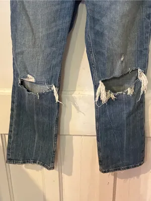 Abercrombie & Fitch Distressed Straight-Leg Blue Jeans thumbnail 2