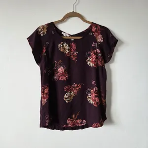 Maurices Purple Floral Short Sleeve Blouse Top Forest Fairy Goblincore Office M thumbnail 5