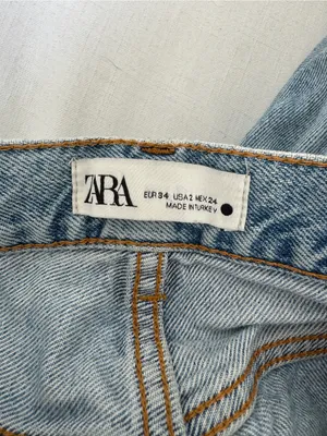 Zara Light Wash Distressed Straight-Leg Jeans thumbnail 4