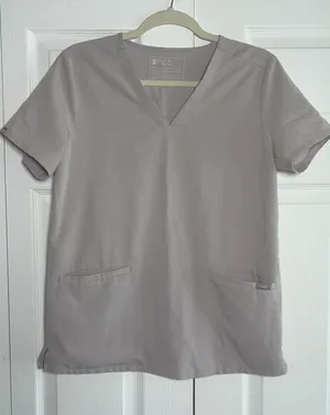 FIGS Casma Scrub Top Womens Size S Grey V-Neck FIONx Short Sleeve Medical Pocket thumbnail 1