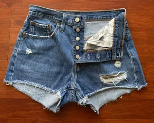 Levi’s 501 Shorts thumbnail 1