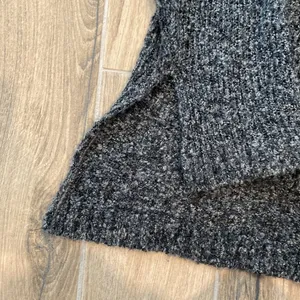 Sweater thumbnail 5