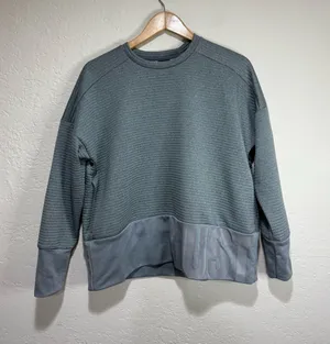 Nike Dri-FIT Heather Gray Ribbed Crewneck Sweatshirt "JUST" Hem Size Medium thumbnail 1