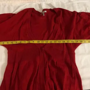 2000s Y2K Red single button cardigan blouse top shirt short sleeve v-neck -Size S Whimsygoth romantic coquette Measurements in pics thumbnail 6