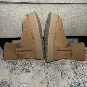 UGG Classic Dipper Boot in Chestnut thumbnail 8