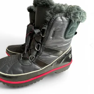 Sorel Women’s Tivoli II Boot (Black/Pink Size 9. thumbnail 2
