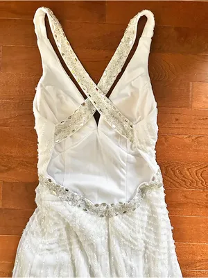 Elegant White Beaded V-Neck Halter Criss Cross Evening Prom Dress thumbnail 7