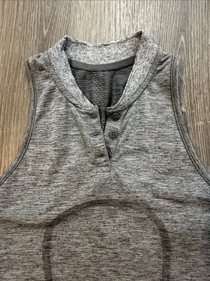 Lululemon 2 Swiftly Speed Sleeveless‎ Henley Heather Gray Workout Gym Yoga Top thumbnail 3