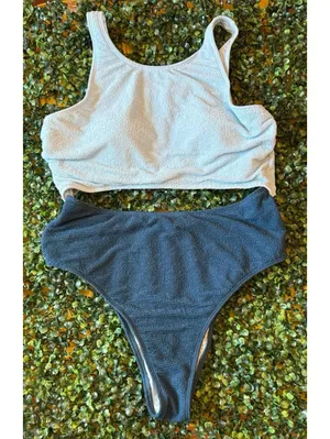 Cupshe x JoJo Sunstone colorblock cutout one-piece swimsuit in blue size Medium thumbnail 3