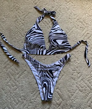 Bikini Set Multiple Size M thumbnail 1