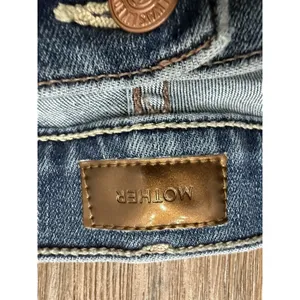 Mother The Insider Crop Step Chew in Dancing on Coals Distressed Blue Jeans Sz26 thumbnail 6