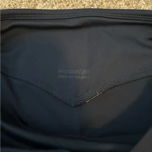 Motion 365 By Fabletics Black High-Waisted Leggings Size Medium thumbnail 5